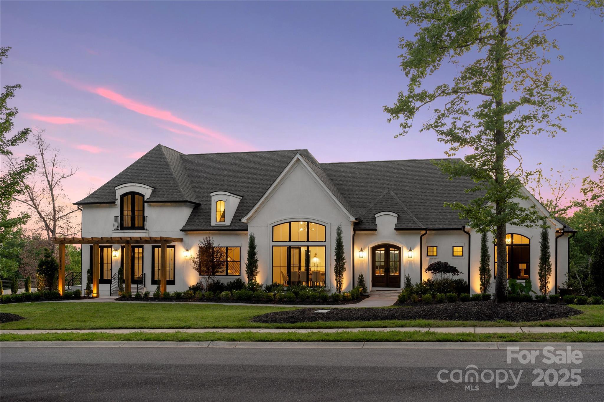 18304 Rosapenny Road  Charlotte NC 28278 photo