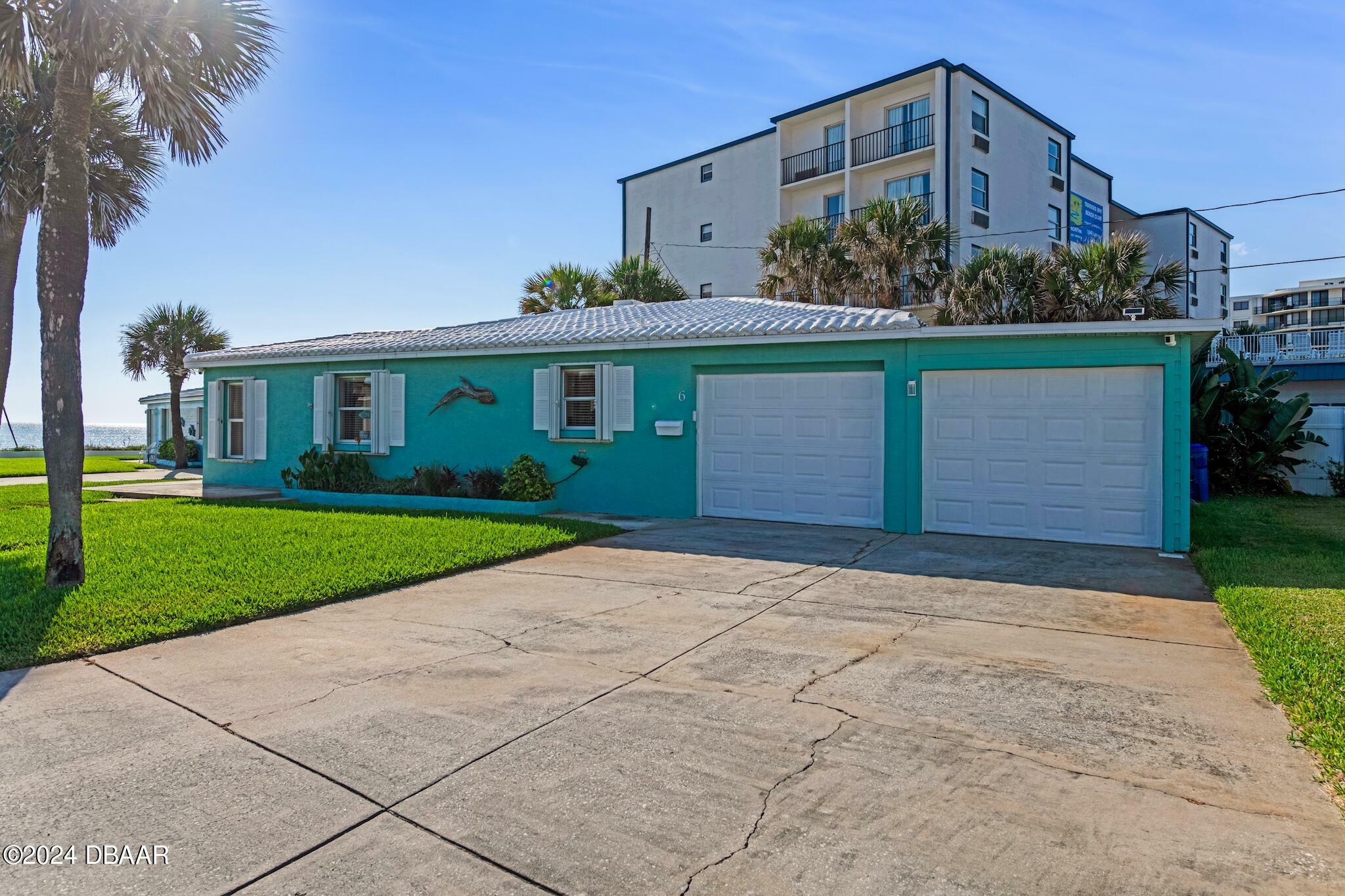 Property Photo:  6 Breezeway Drive  FL 32176 