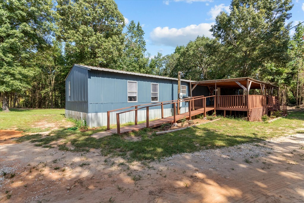 Property Photo:  460 County Road 154  TX 75965 