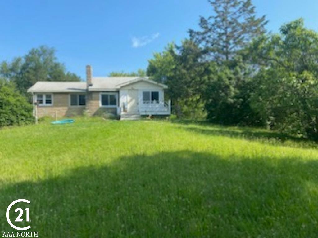 Property Photo:  2200 Drahner Road  MI 48371 