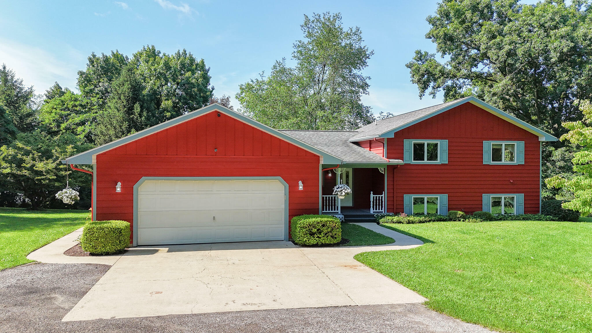 Property Photo:  26509 Nubour Road  MI 49047 