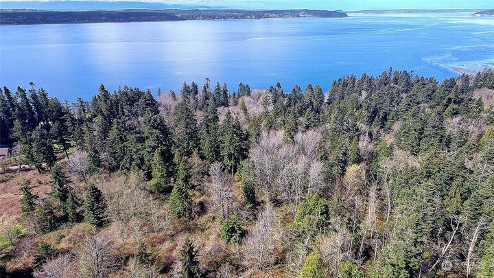 Property Photo:  1804  Amber View Place  WA 98282 