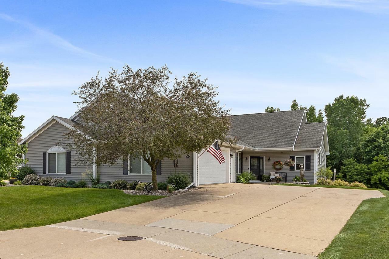 Property Photo:  4884 Monarch Drive  WI 53563 