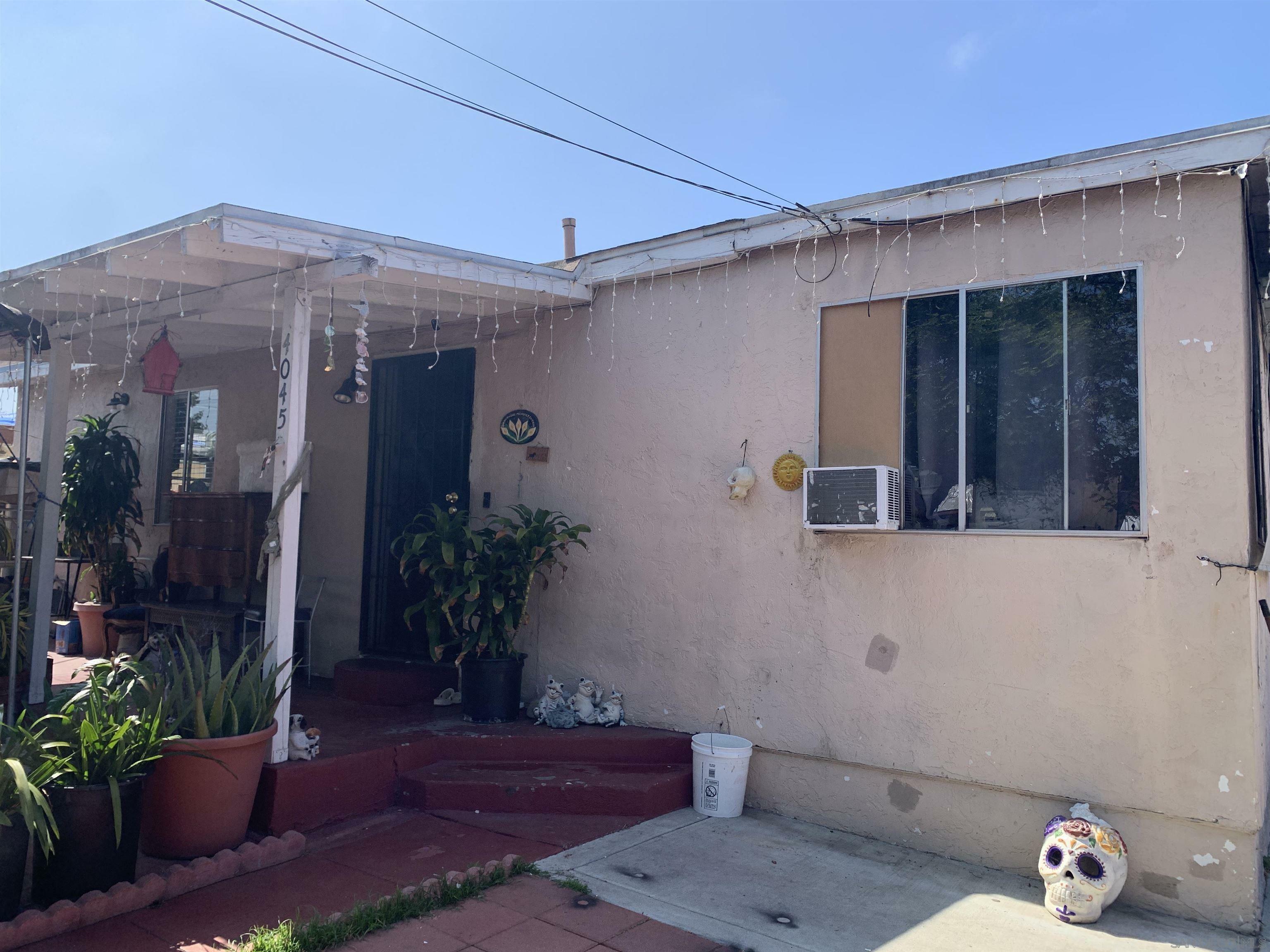 Property Photo:  4045 Nordica Ave  CA 92113 