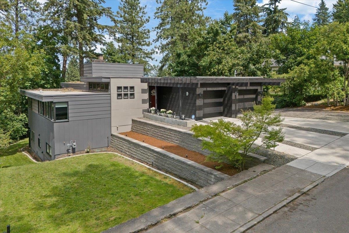 Property Photo:  1525 E 20th Ave  WA 99203 