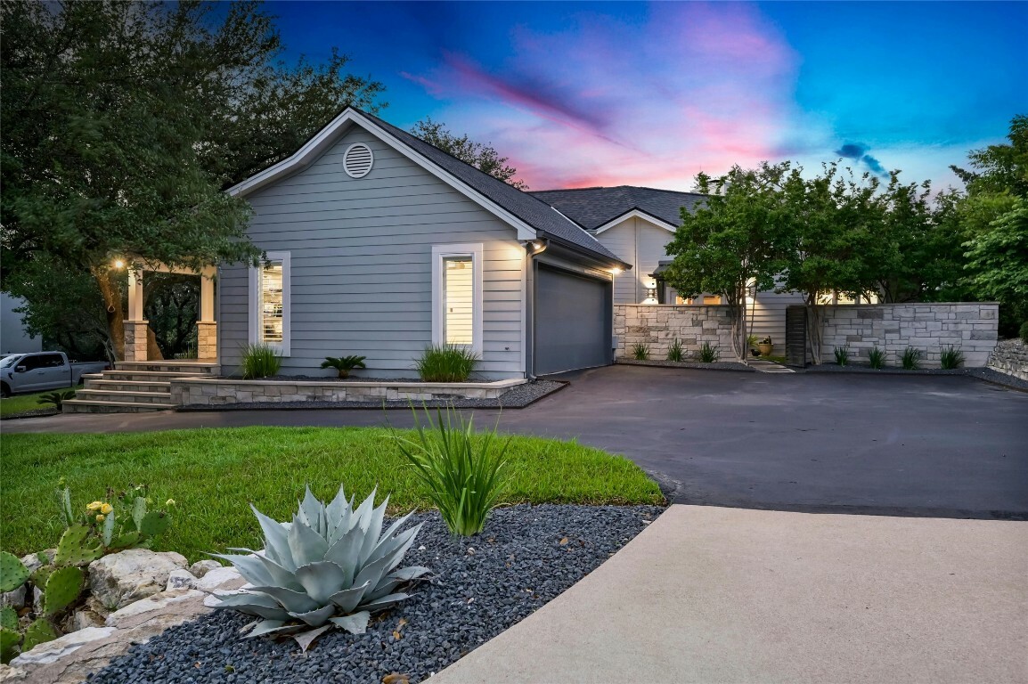 Property Photo:  409 Malabar Street  TX 78734 