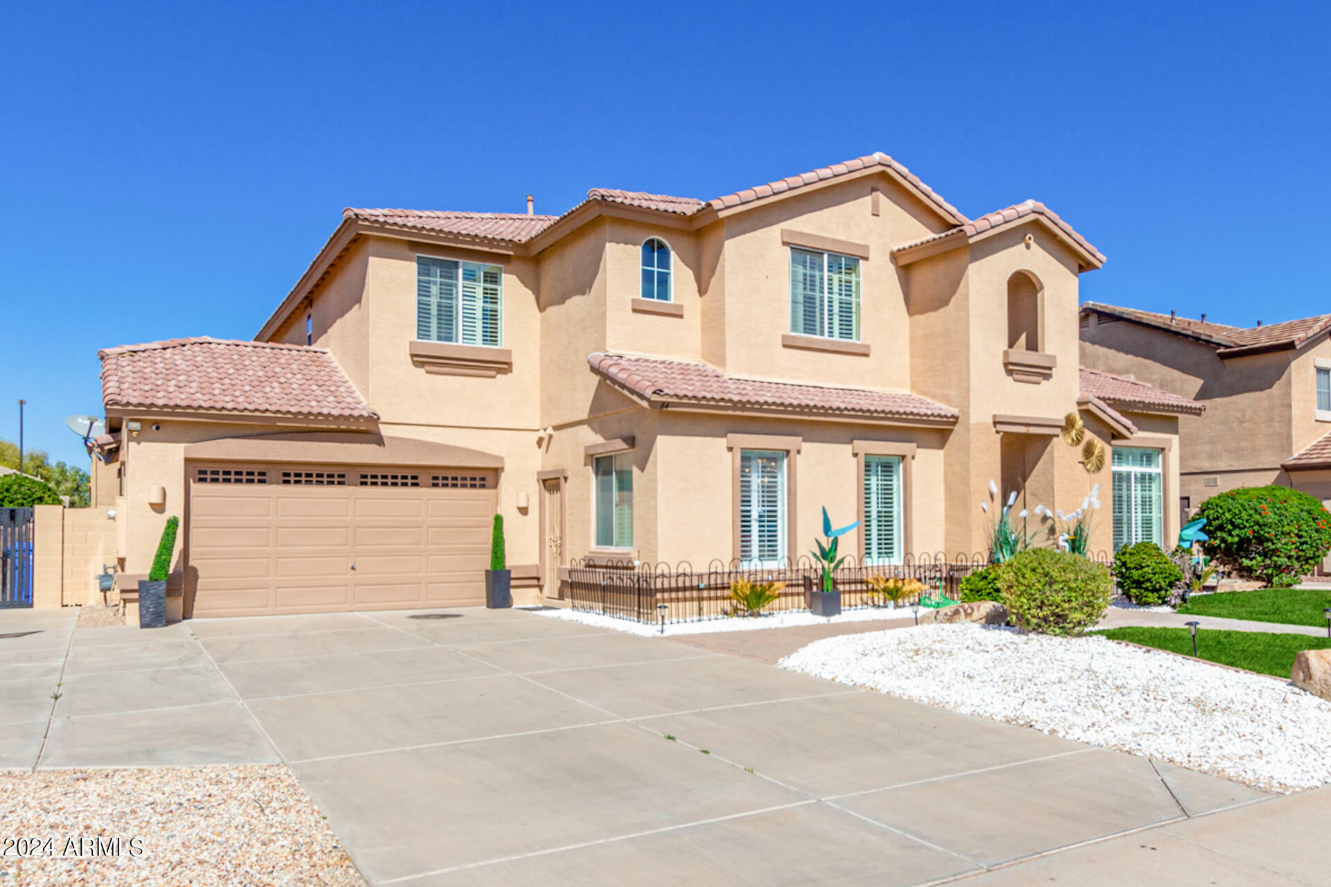 Property Photo:  84 E Joseph Way  AZ 85295 