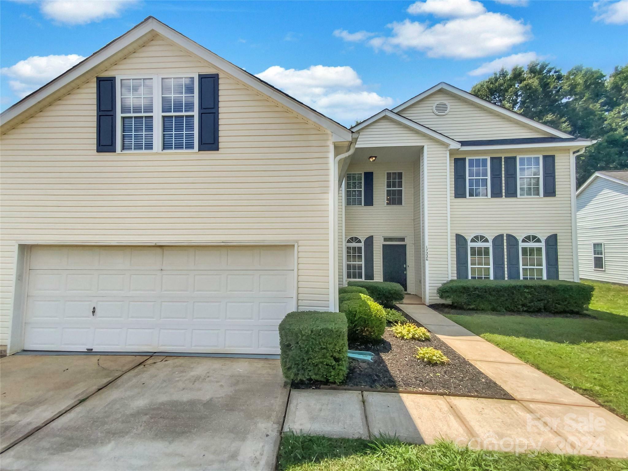 17226 Commons Crossing Drive  Charlotte NC 28277 photo