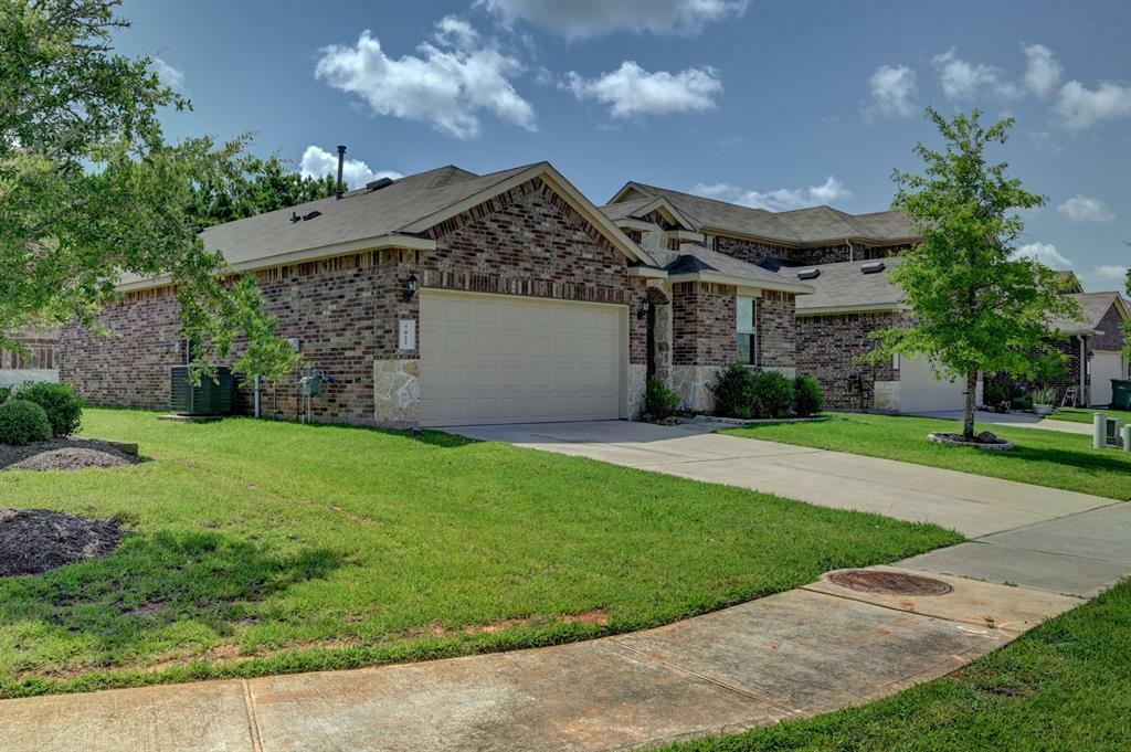 Property Photo:  7022 N Sound Lane  TX 77304 