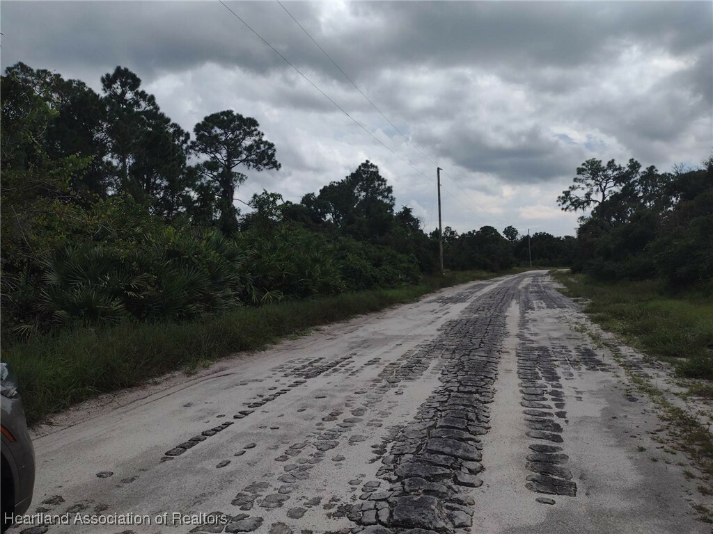 Property Photo:  115 W Canal Way NE  FL 33852 