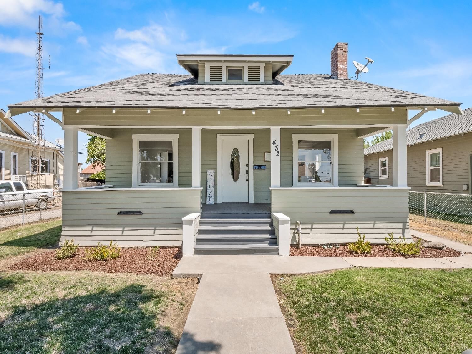 Property Photo: 432 Porter Street CA 93230