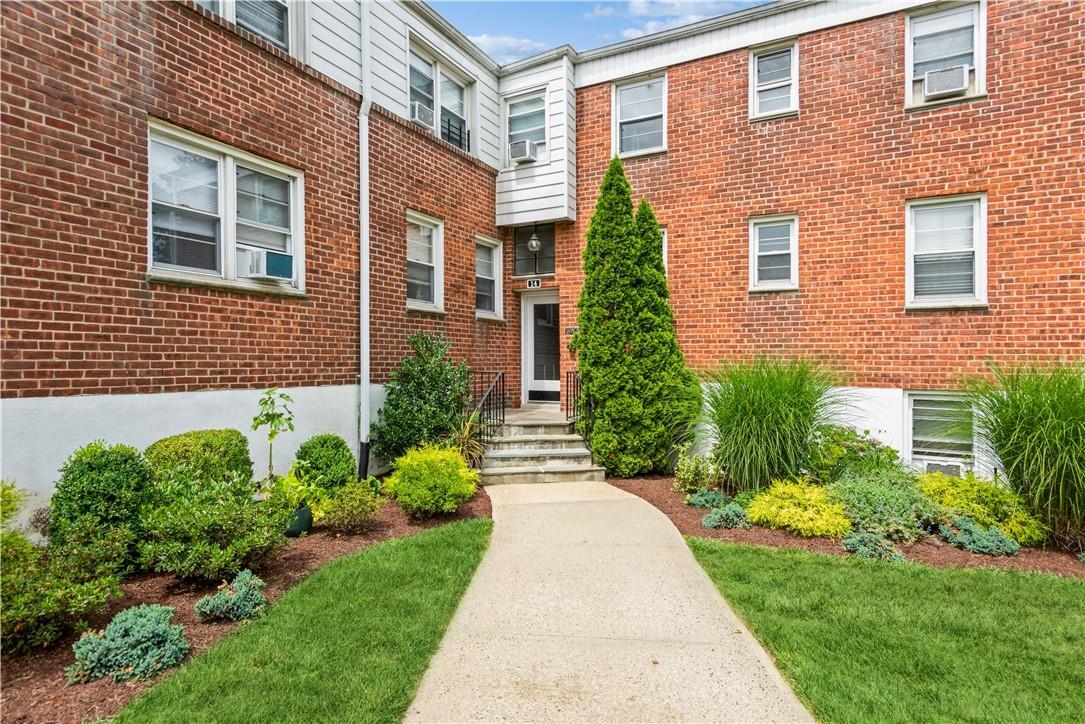 Property Photo: 14 South Road 1K NY 10528
