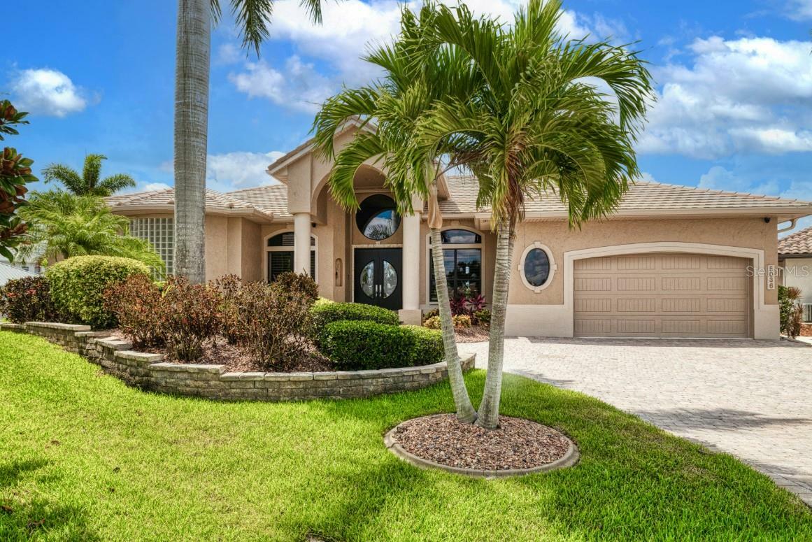 Property Photo:  5036 Ussepa Court  FL 33950 