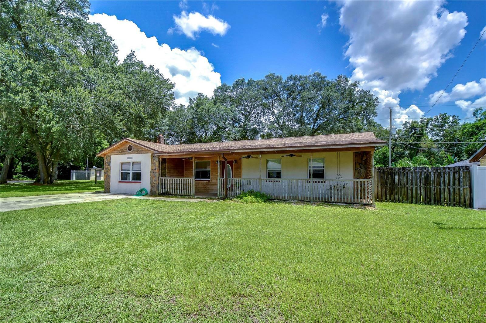 Property Photo:  40202 Proud Mockingbird Road  FL 33540 