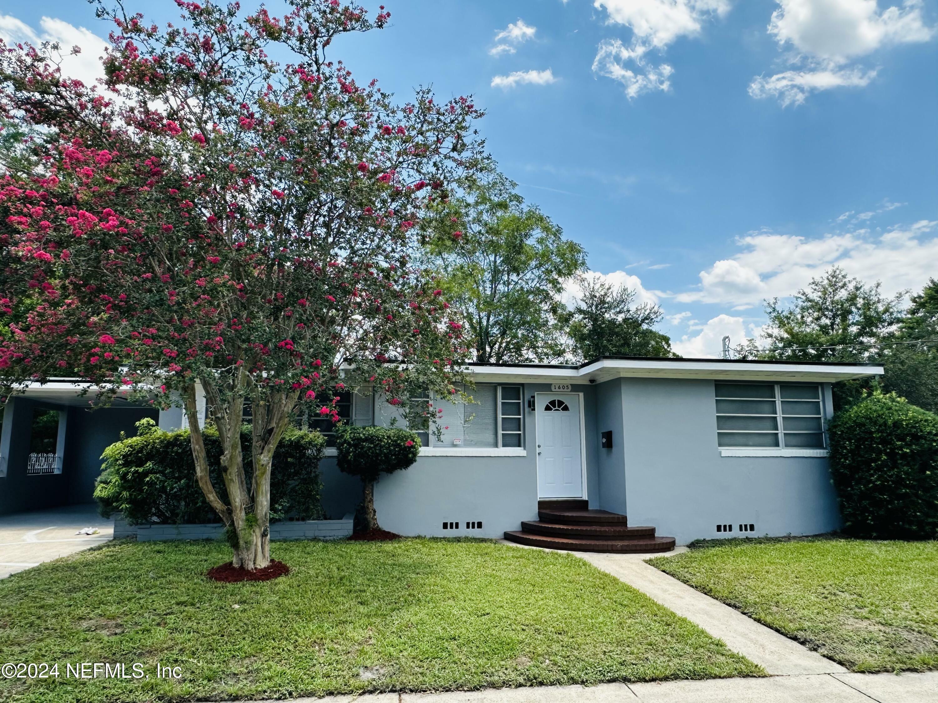 Property Photo:  1605 Garden Street  FL 32209 