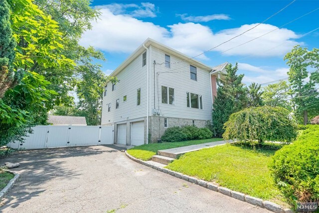 Property Photo:  236 Oakdene Avenue  NJ 07666 