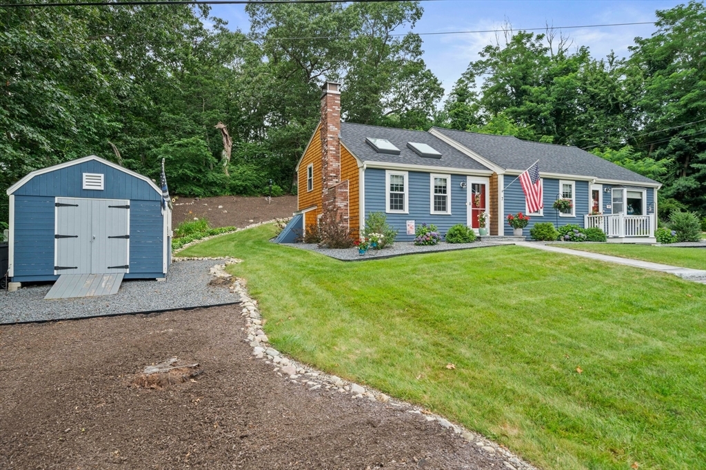 Property Photo:  7 Signal Hill Road  MA 02050 