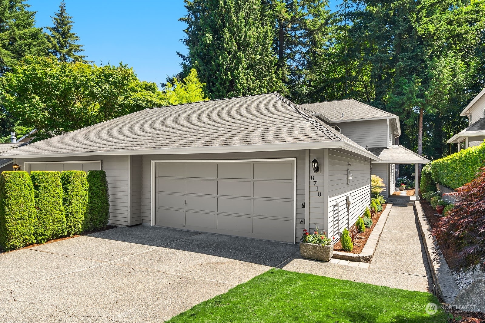 Property Photo:  8710 133rd Avenue NE  WA 98052 