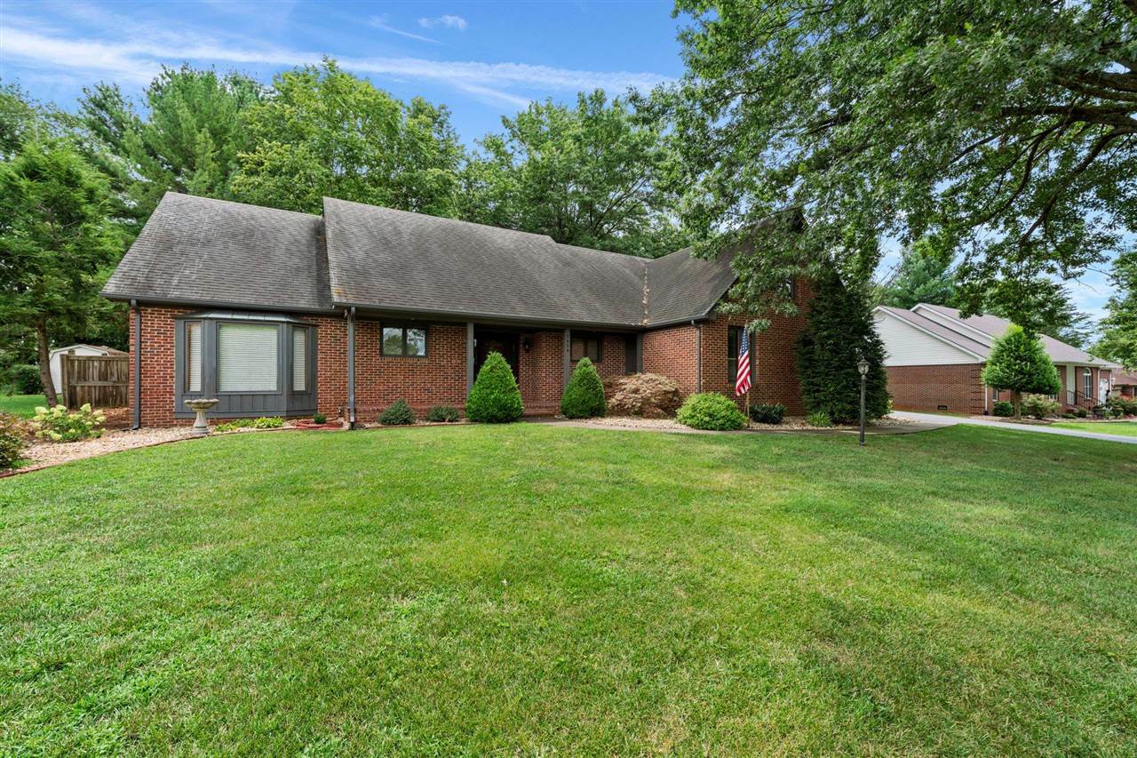 Property Photo:  2804 Carriage Hill Drive  KY 42104 