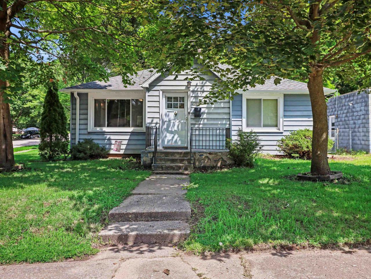 Property Photo:  1405 Tyler Street  WI 53545 