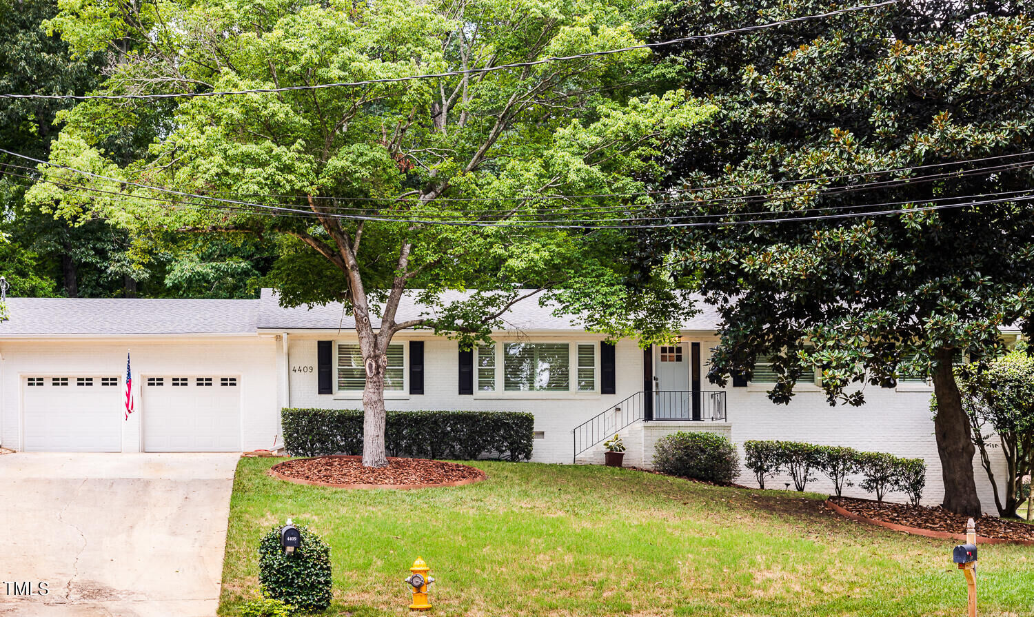 Property Photo: 4409 Woodbridge Court NC 27612