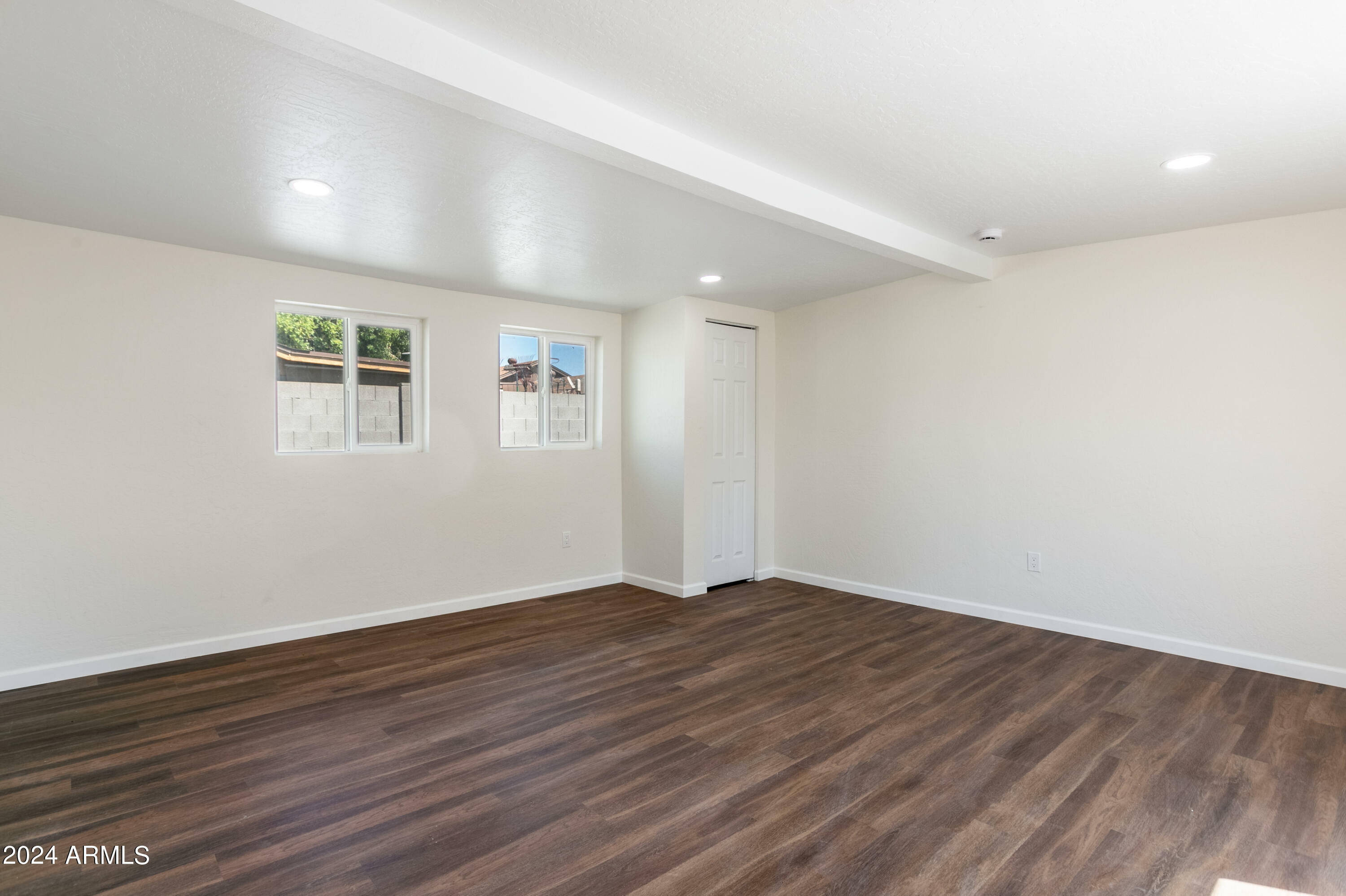Property Photo: 3134 W Country Gables Drive AZ 85053