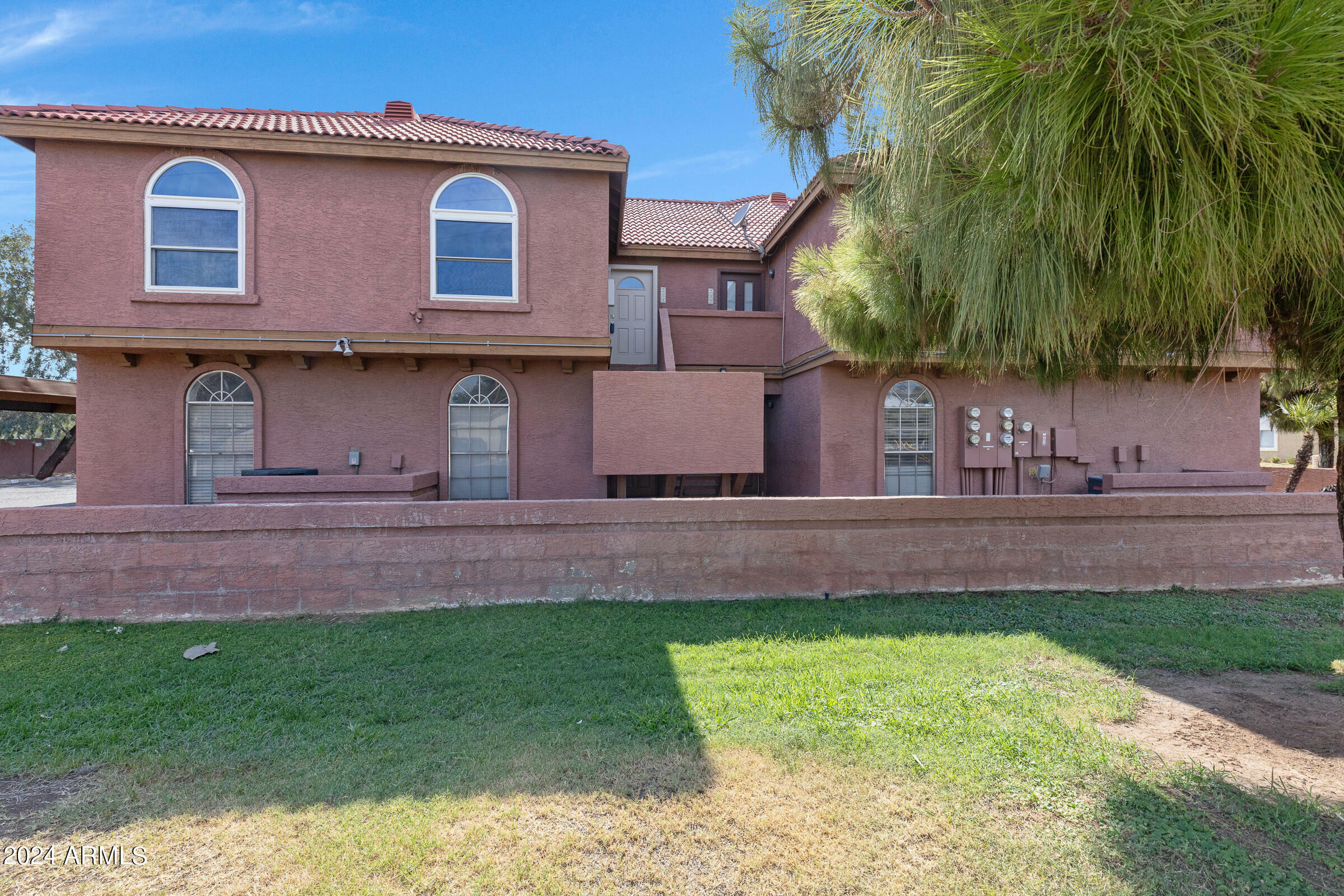 Property Photo: 1402 S Jentilly Lane 201 AZ 85281