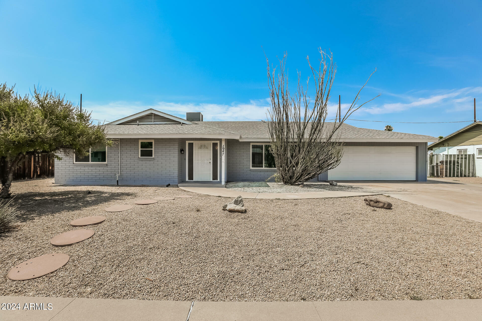 Property Photo:  1947 W Village Drive  AZ 85023 