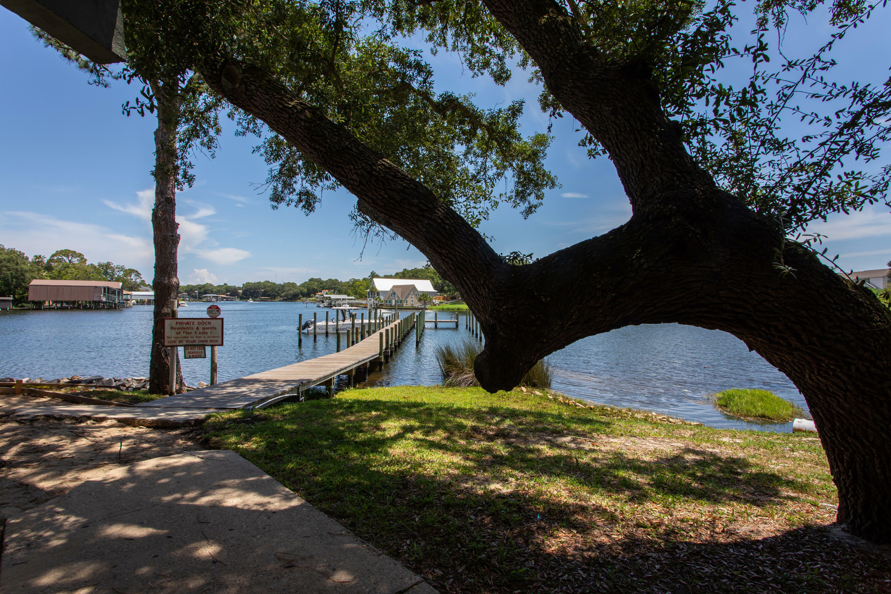 Property Photo:  210 Pelham Road 209A  FL 32547 