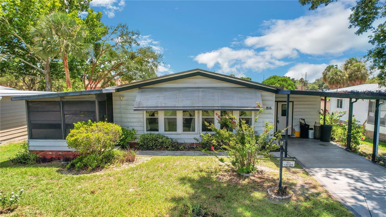 Property Photo:  816 Tarrson Boulevard  FL 32159 