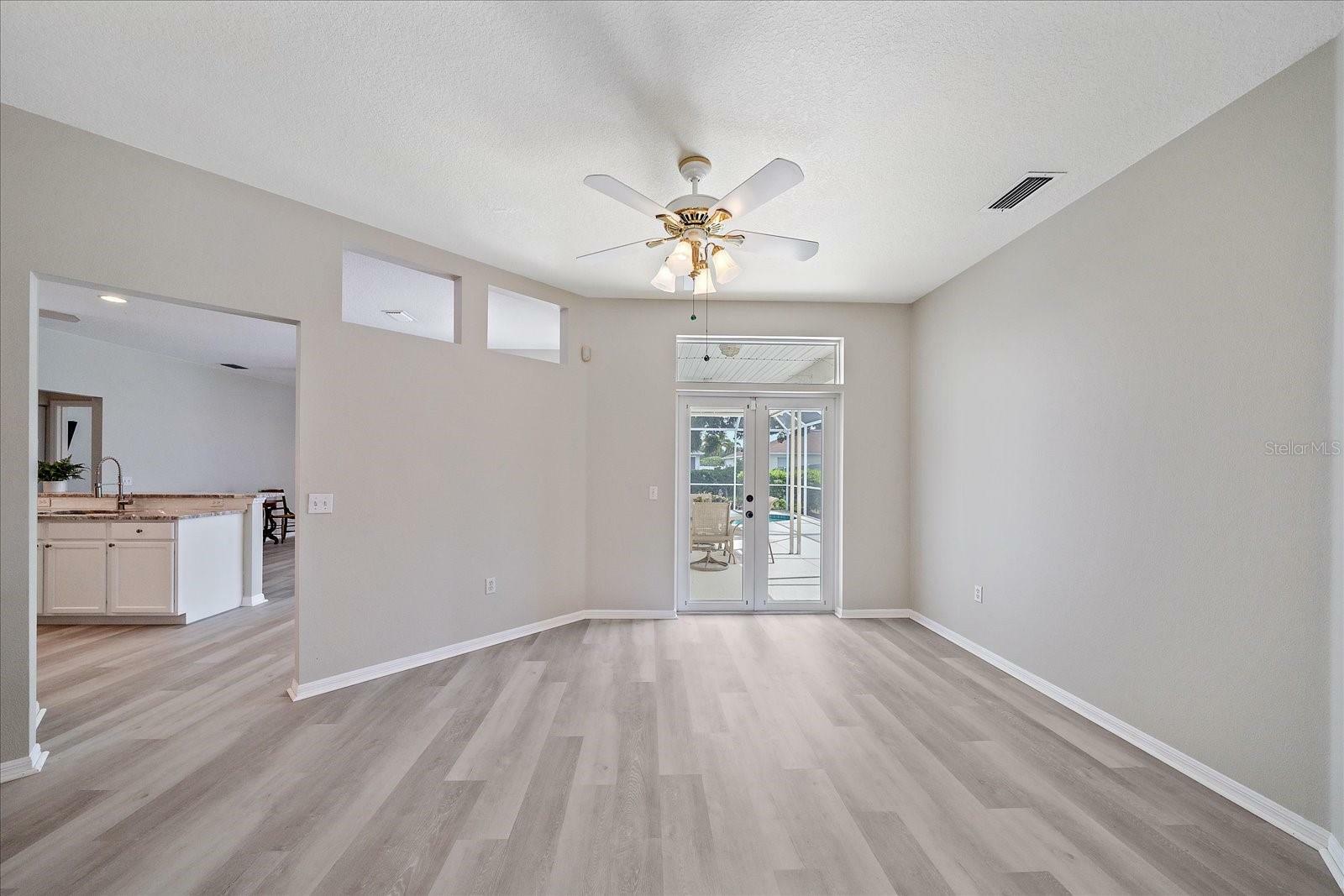 Property Photo:  11848 Hollyhock Drive  FL 34202 