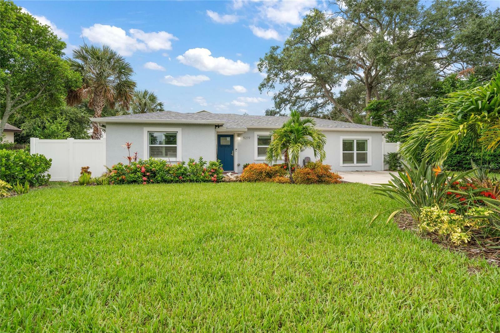 Property Photo:  5219 S Puritan Avenue  FL 33611 