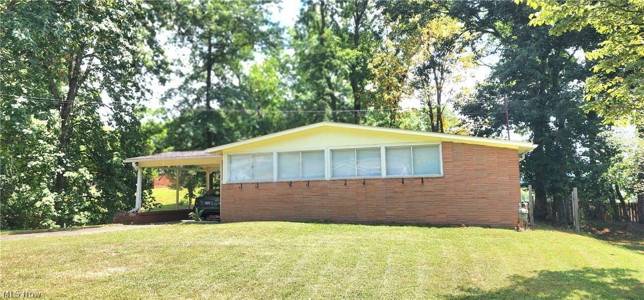 Property Photo:  2424 Glen Drive  OH 43701 