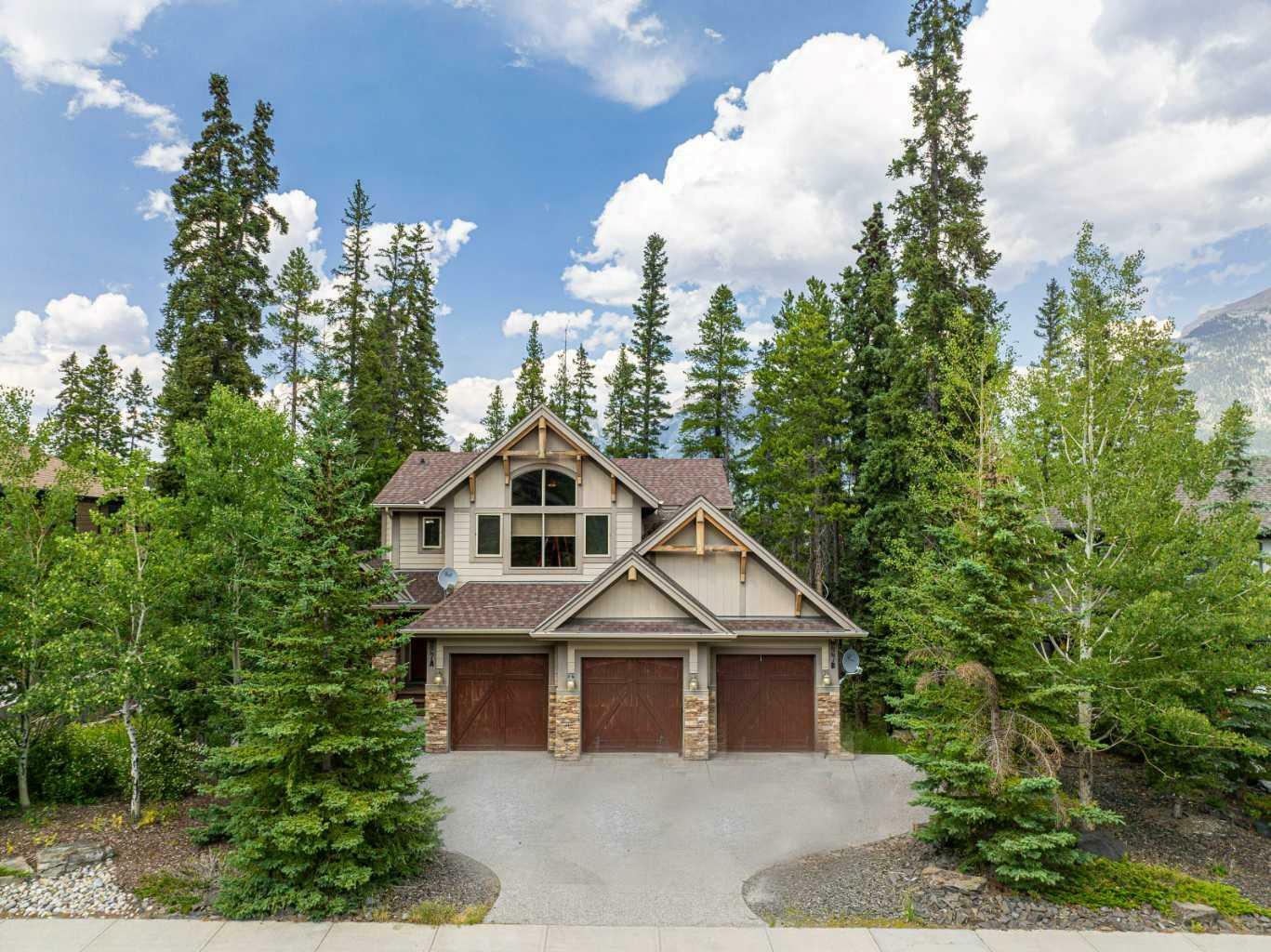 227 Miskow Close  Canmore AB T1W 3G7 photo