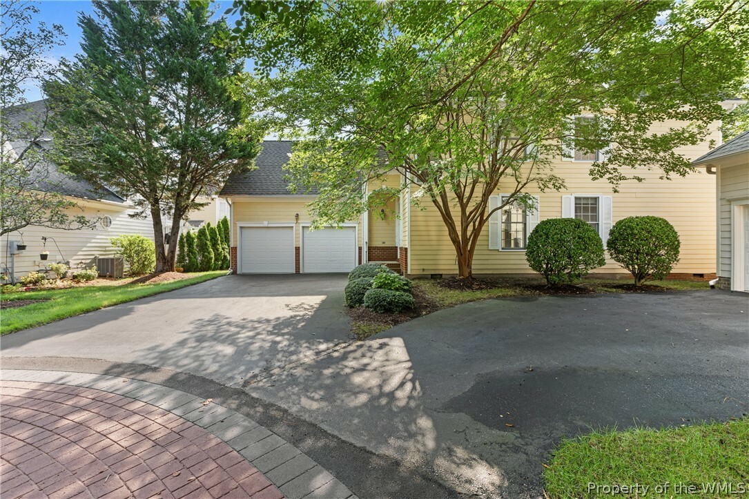 Property Photo:  104 Suri Drive  VA 23185 