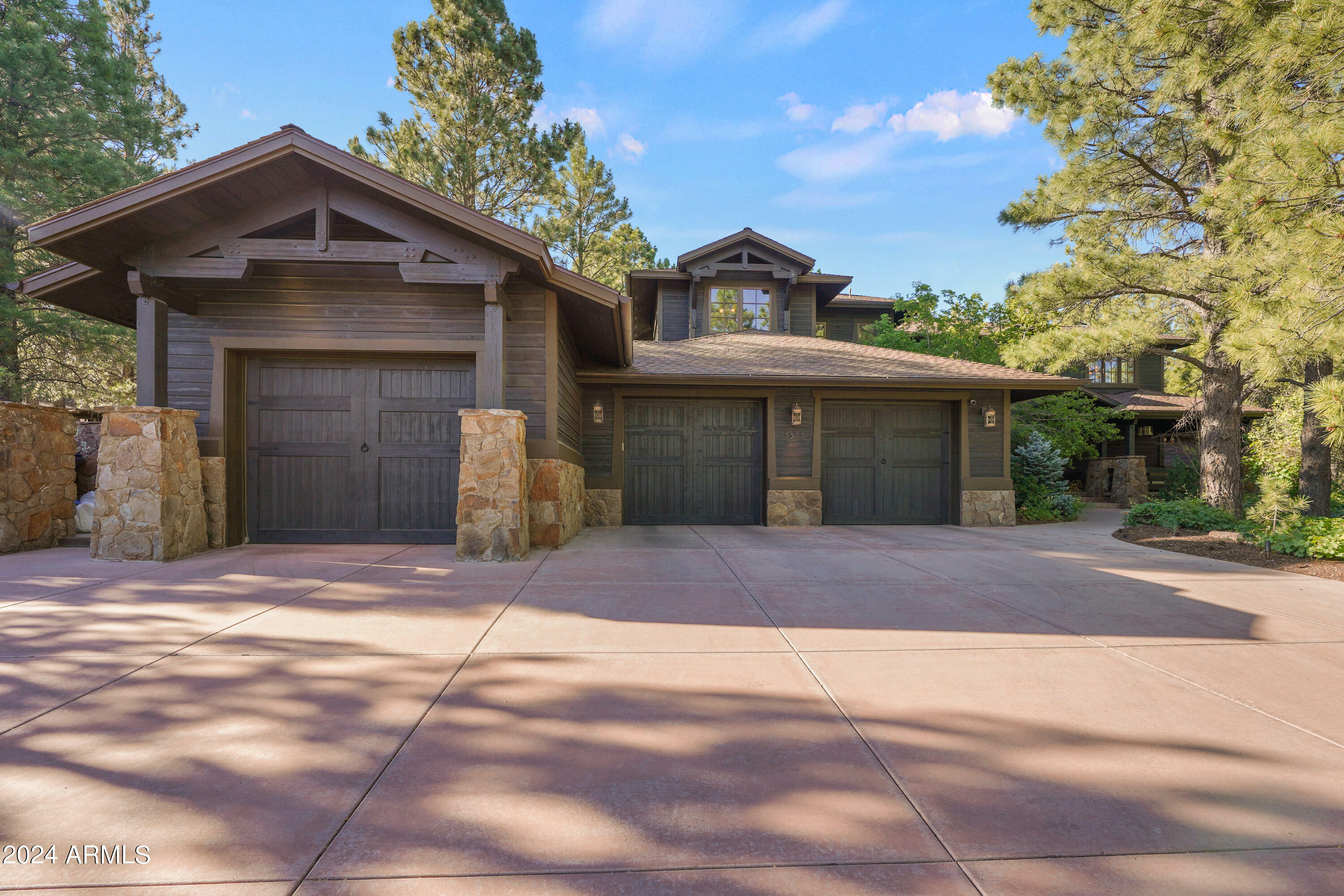 Property Photo:  3344 S Clubhouse Circle  AZ 86005 