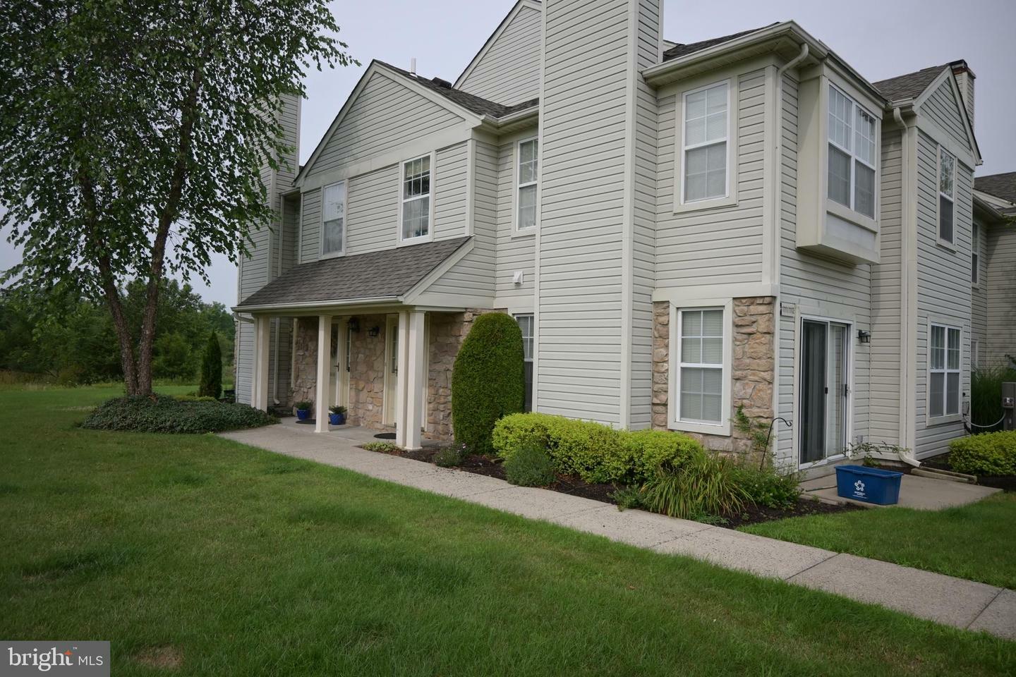 Property Photo:  1112 Denby Court  PA 18951 