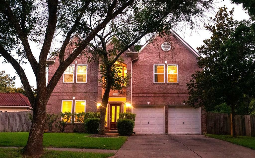 Property Photo:  5019 Darnell Street  TX 77096 