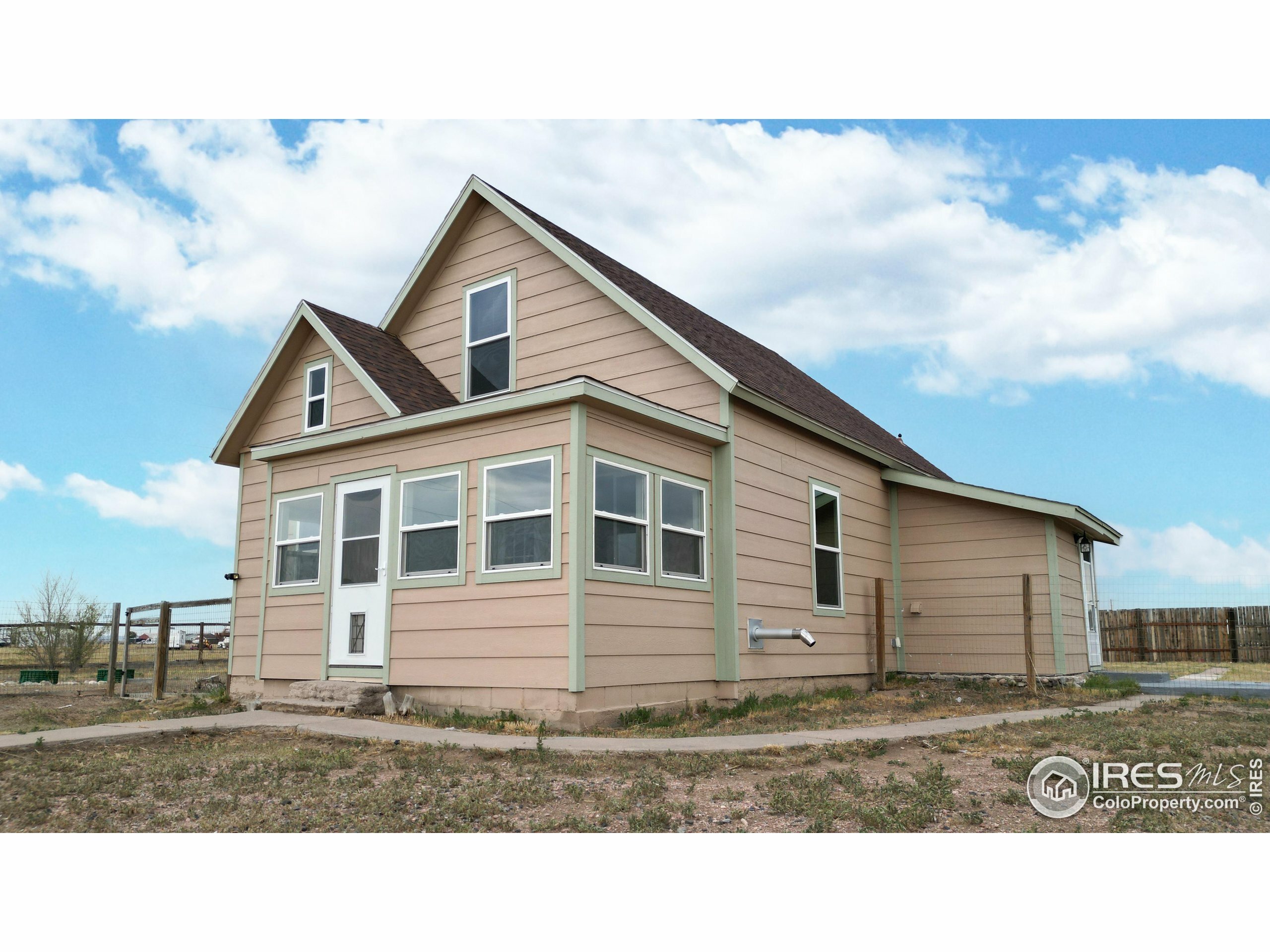 Property Photo:  9571 Gray Ave  CO 80612 