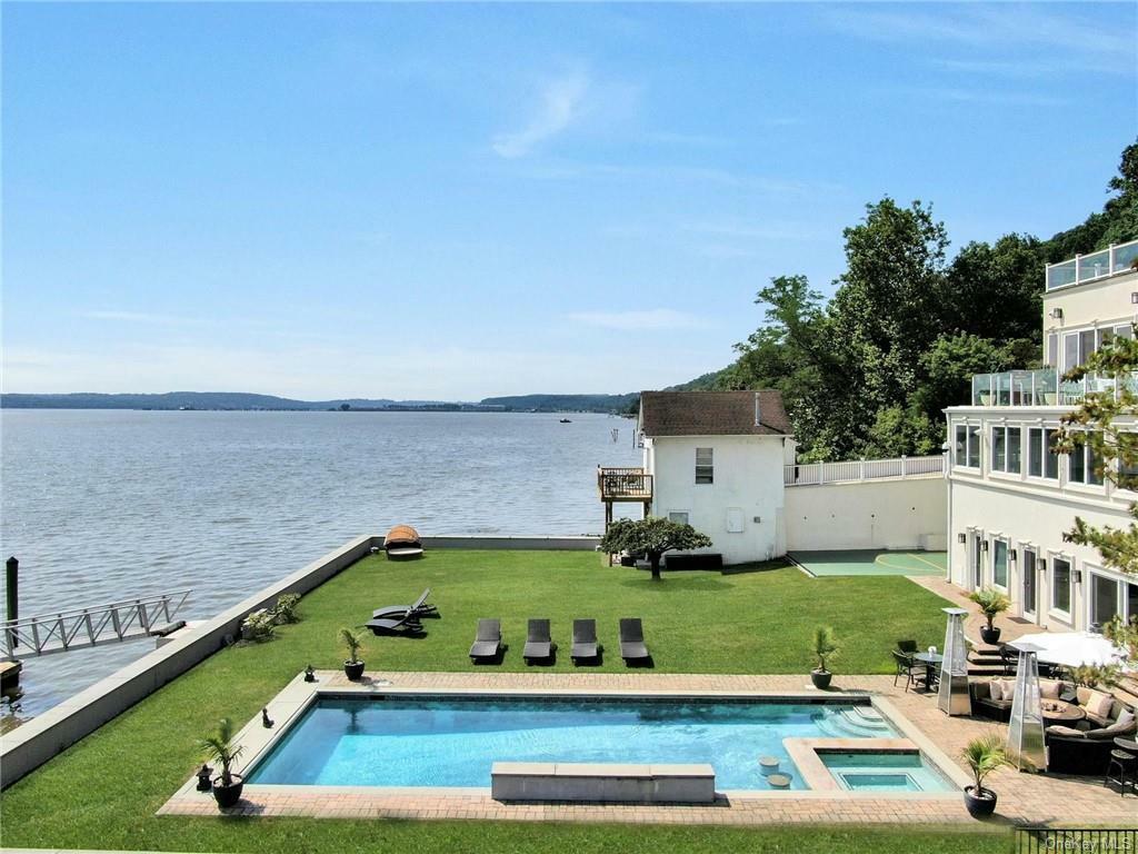 Property Photo:  74 River Road  NY 10960 