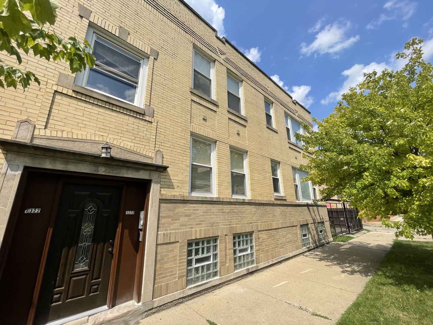 Property Photo:  5659 S Ada Street 2E  IL 60636 