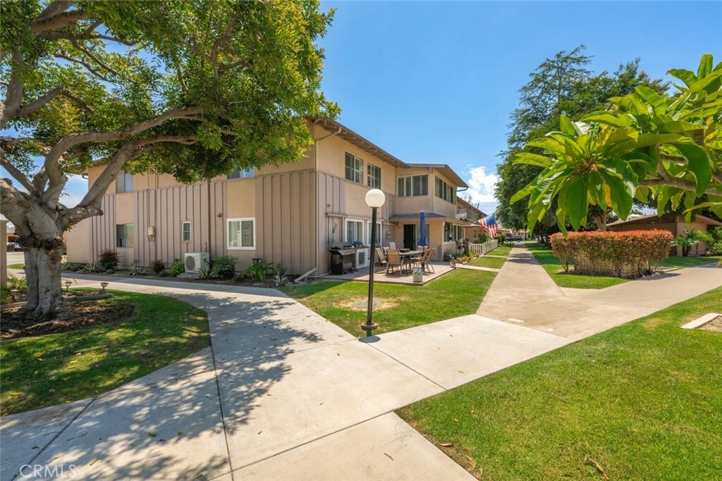 Property Photo:  13060 Del Monte Drive 46P  CA 90740 