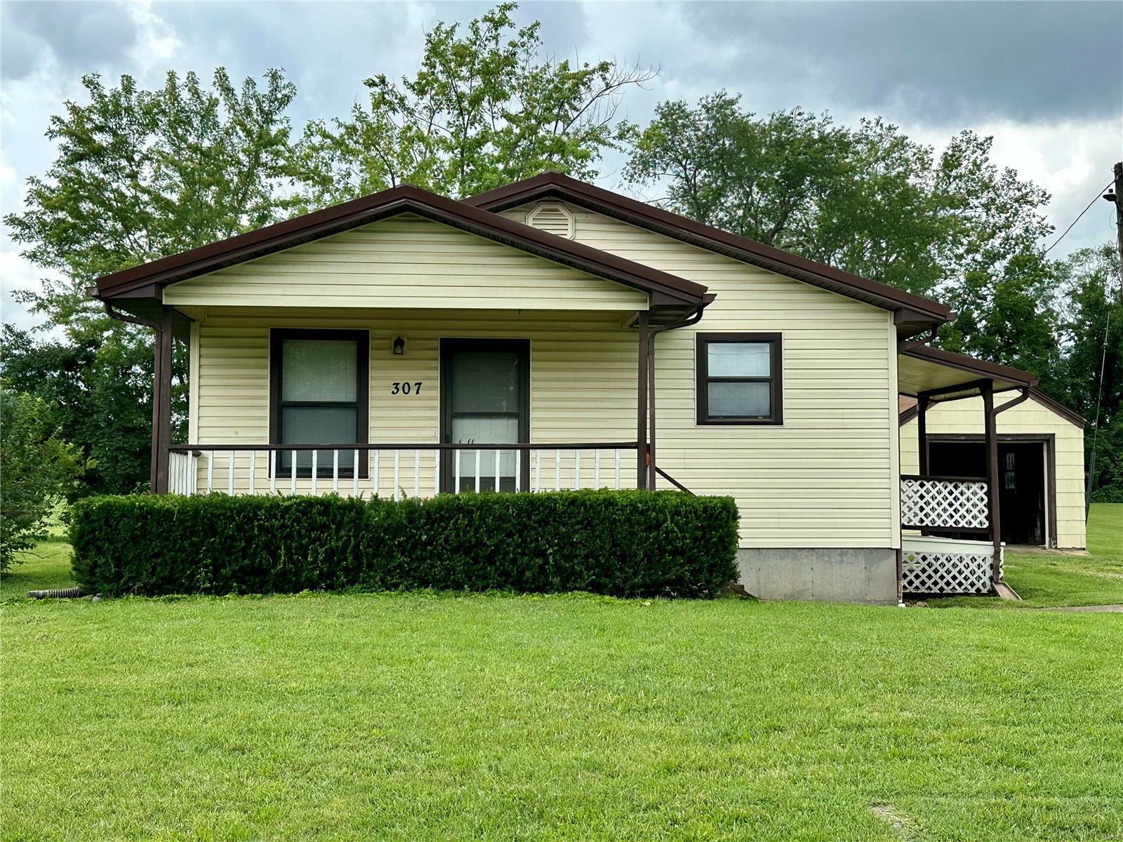 Property Photo:  307 N State Street  MO 63601 