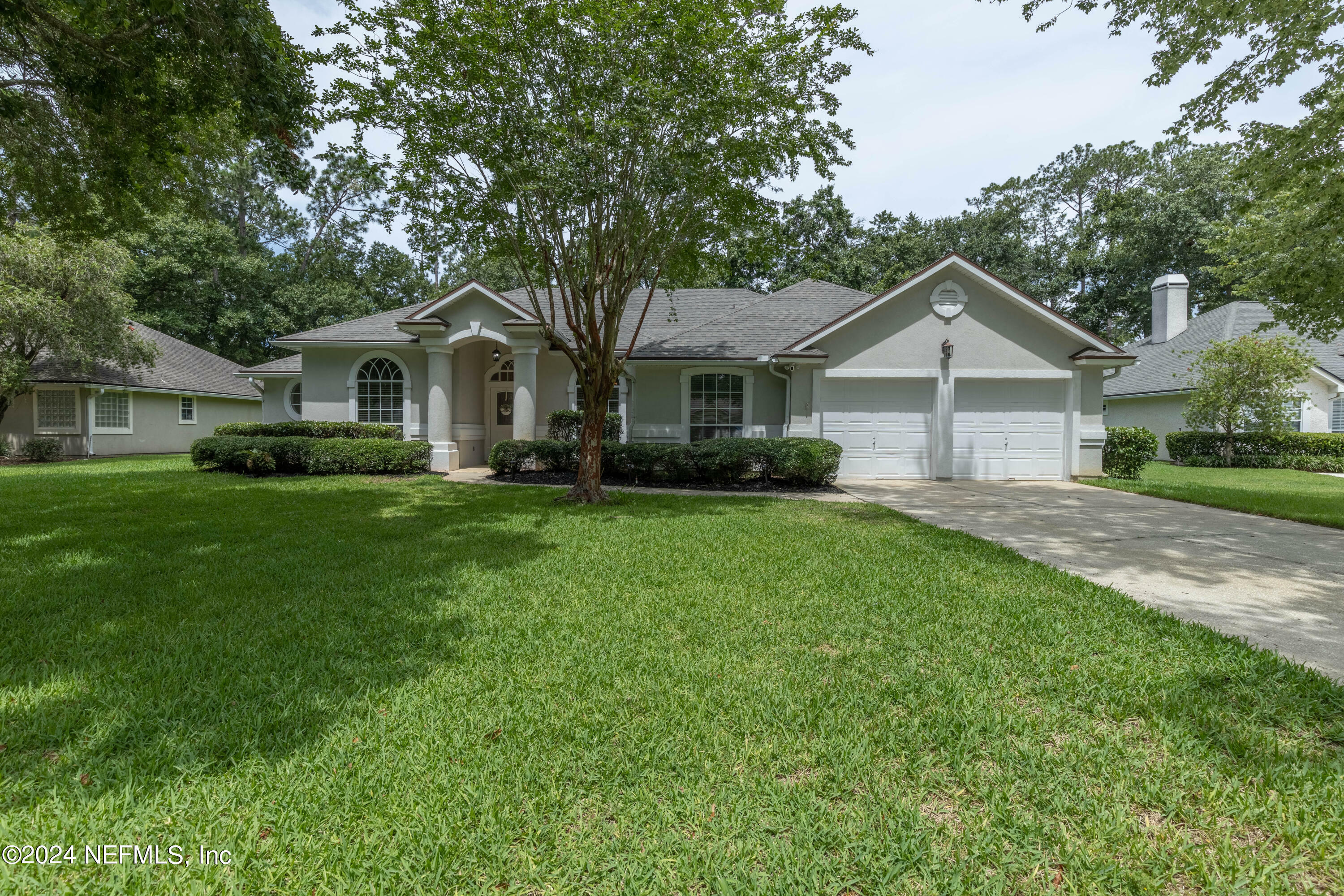 Property Photo:  2285 Eagle Harbor Parkway  FL 32003 