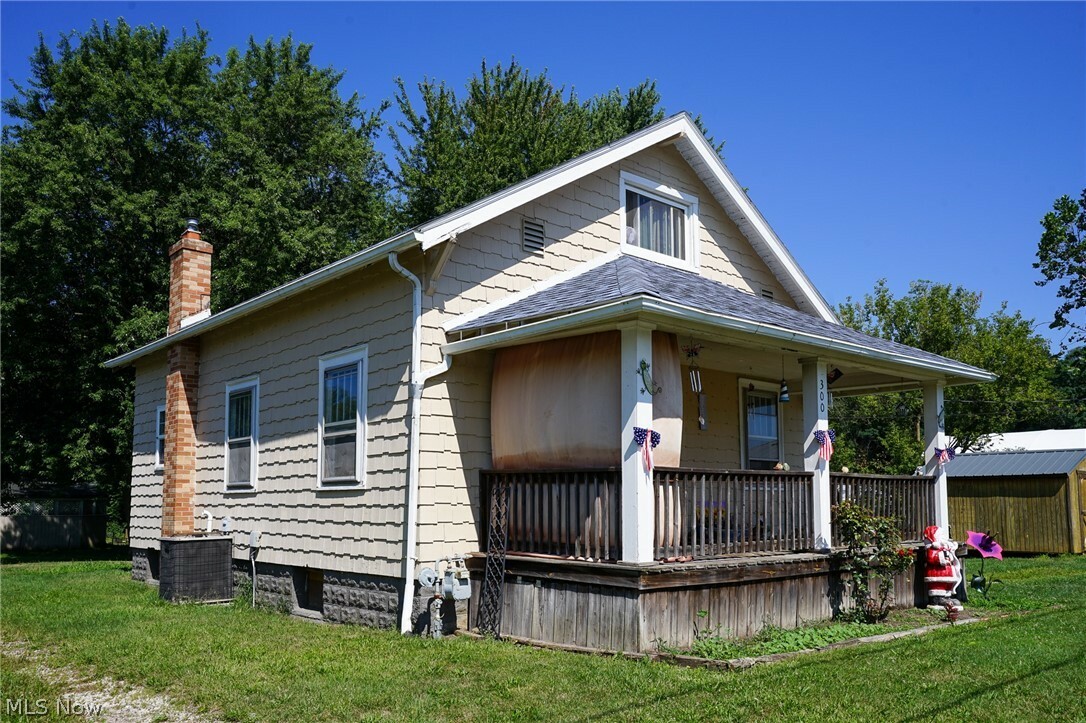 Property Photo:  300 Willow Avenue  OH 44641 