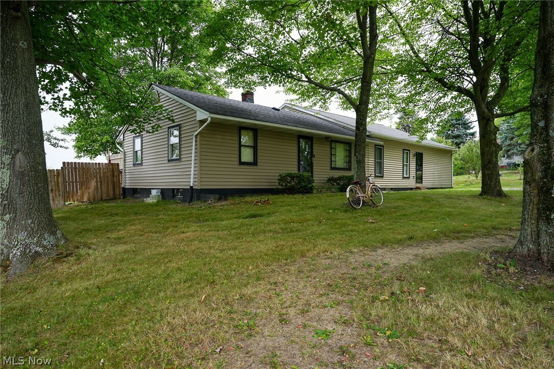 Property Photo:  13354 Ravenna Avenue NE  OH 44632 