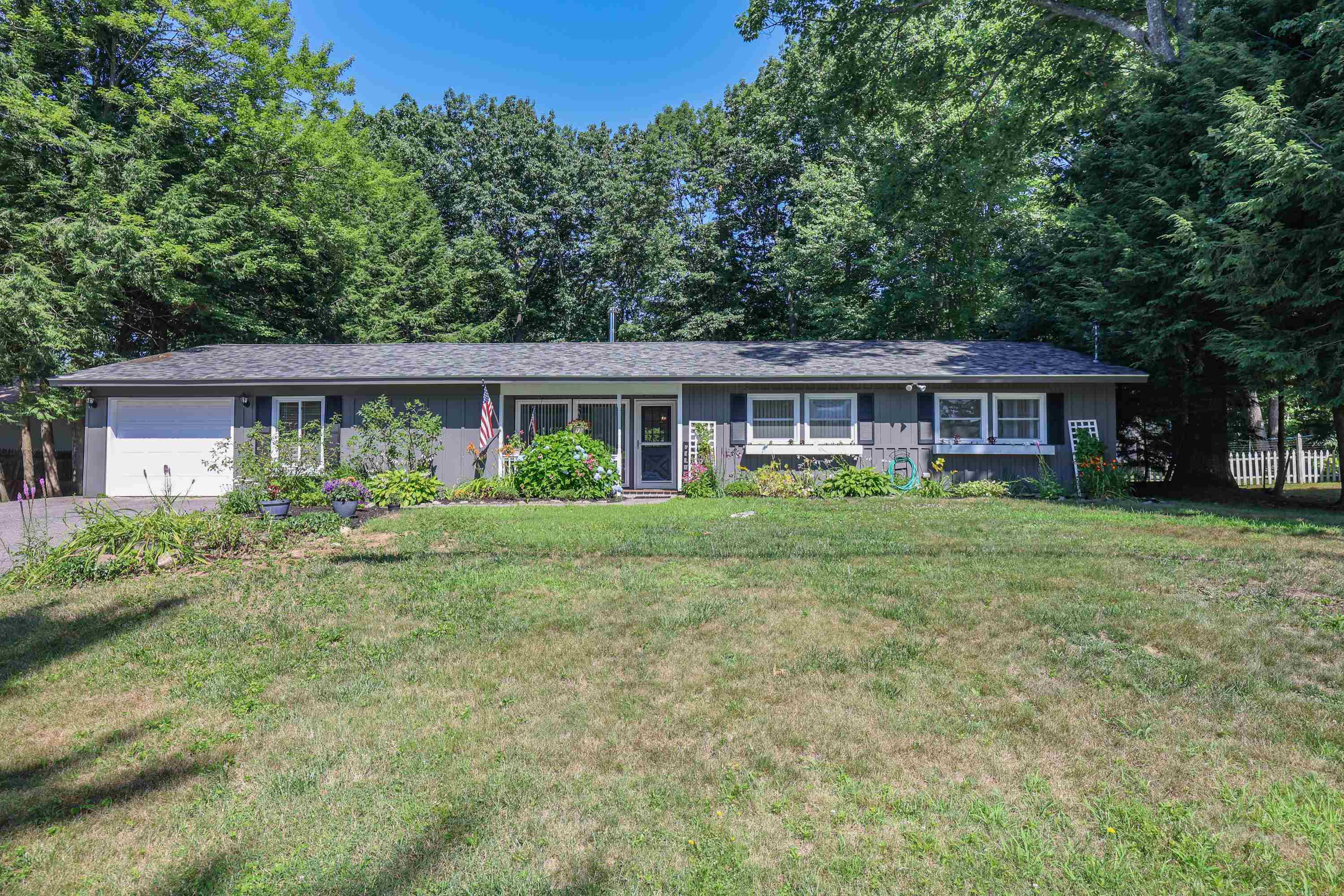 Property Photo: 14 Kensington Drive NH 03246