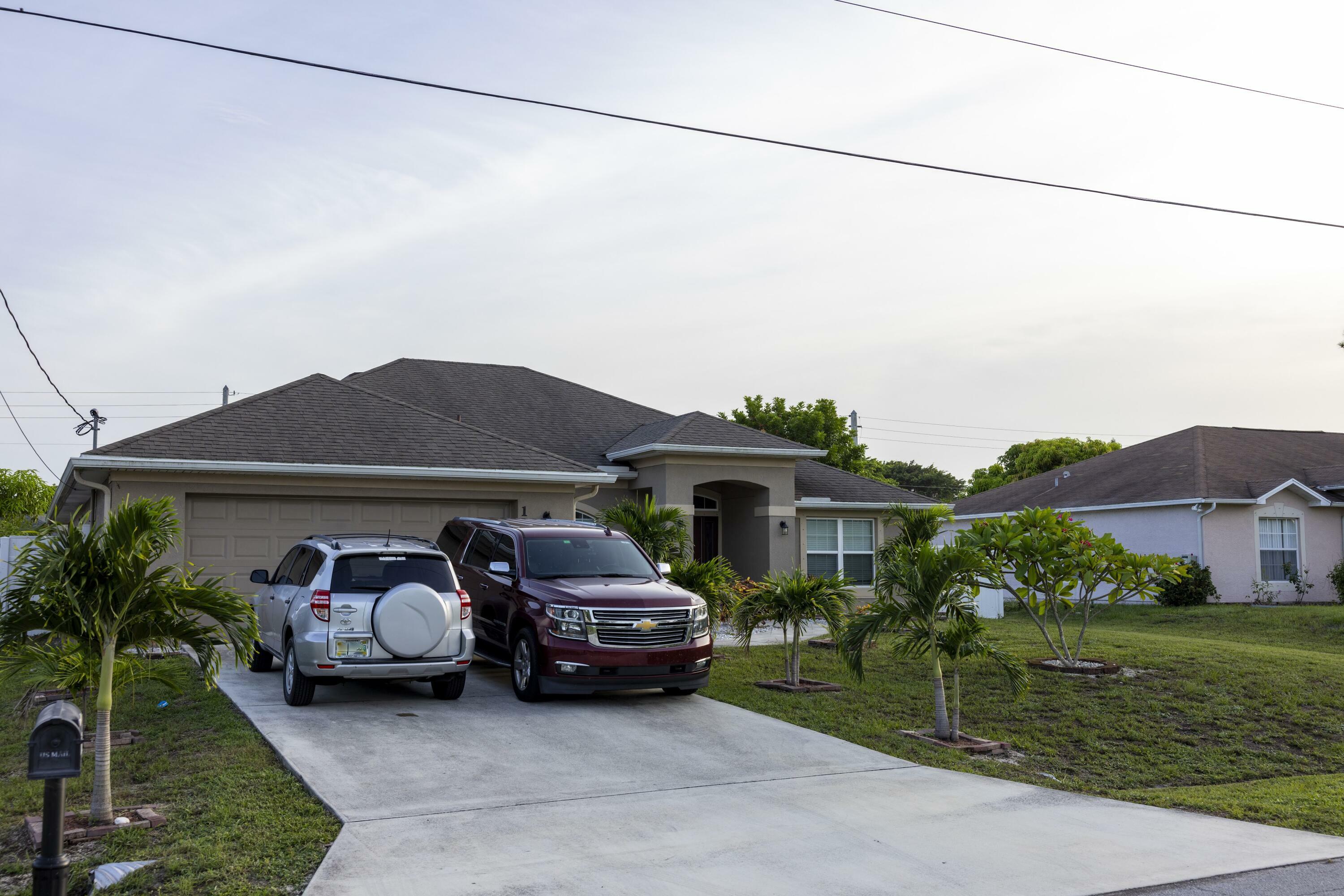 180 SW Amesbury Avenue  Port Saint Lucie FL 34953 photo