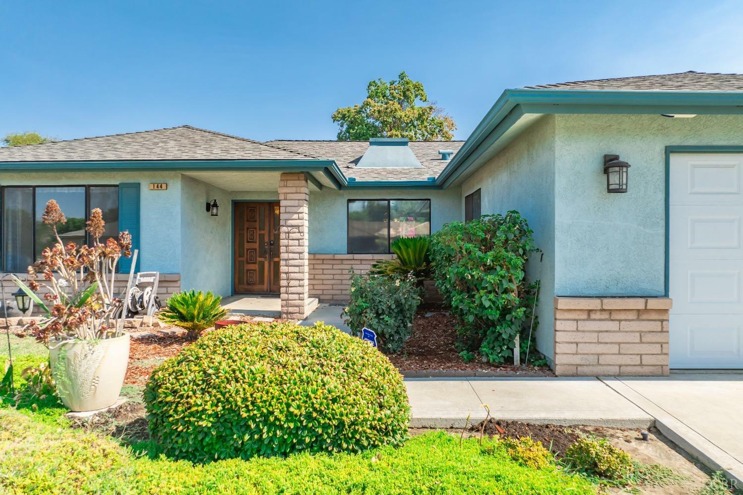 Property Photo:  144 W Fargo Avenue  CA 93230 