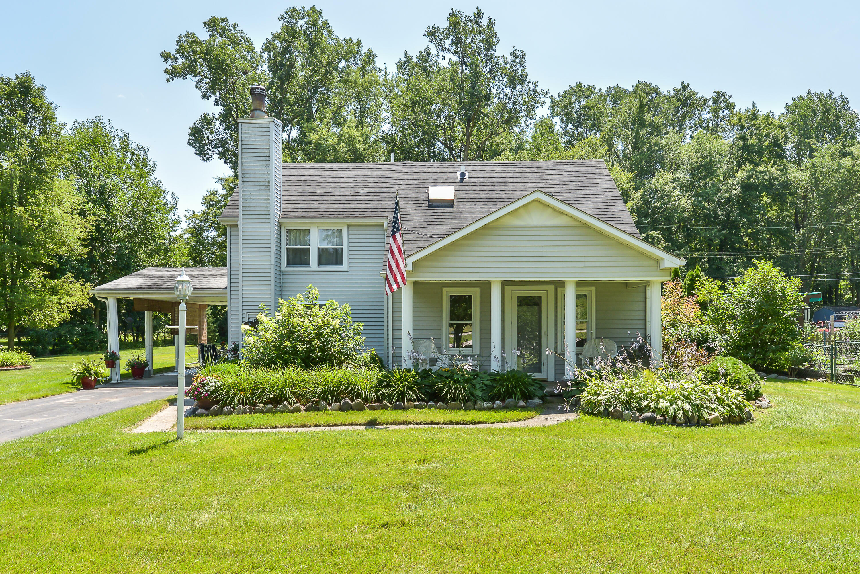 Property Photo: 47169 Ecorse Road MI 48111